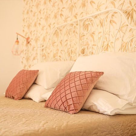 B&B La Fenice Suite Σαλέρνο Εξωτερικό φωτογραφία