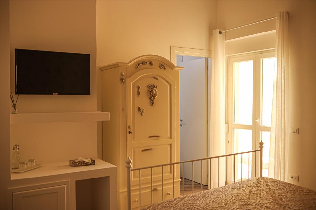 B&B La Fenice Suite Σαλέρνο Εξωτερικό φωτογραφία