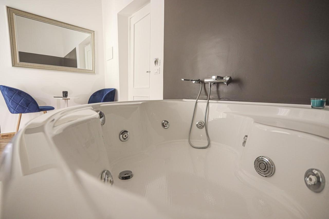 B&B La Fenice Suite Σαλέρνο Εξωτερικό φωτογραφία