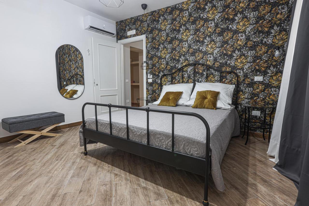 B&B La Fenice Suite Σαλέρνο Εξωτερικό φωτογραφία