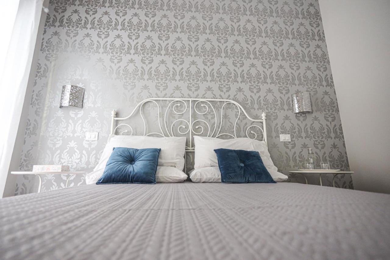 B&B La Fenice Suite Σαλέρνο Εξωτερικό φωτογραφία